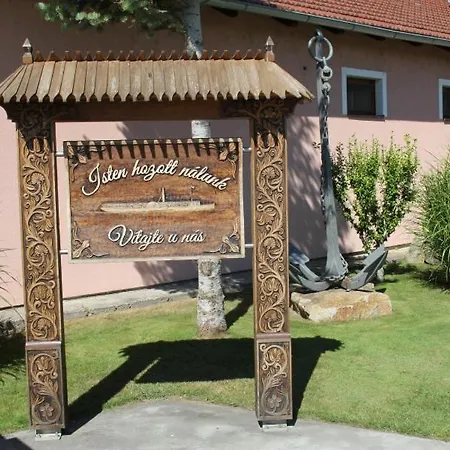 別荘 U Mami Veľký Meder